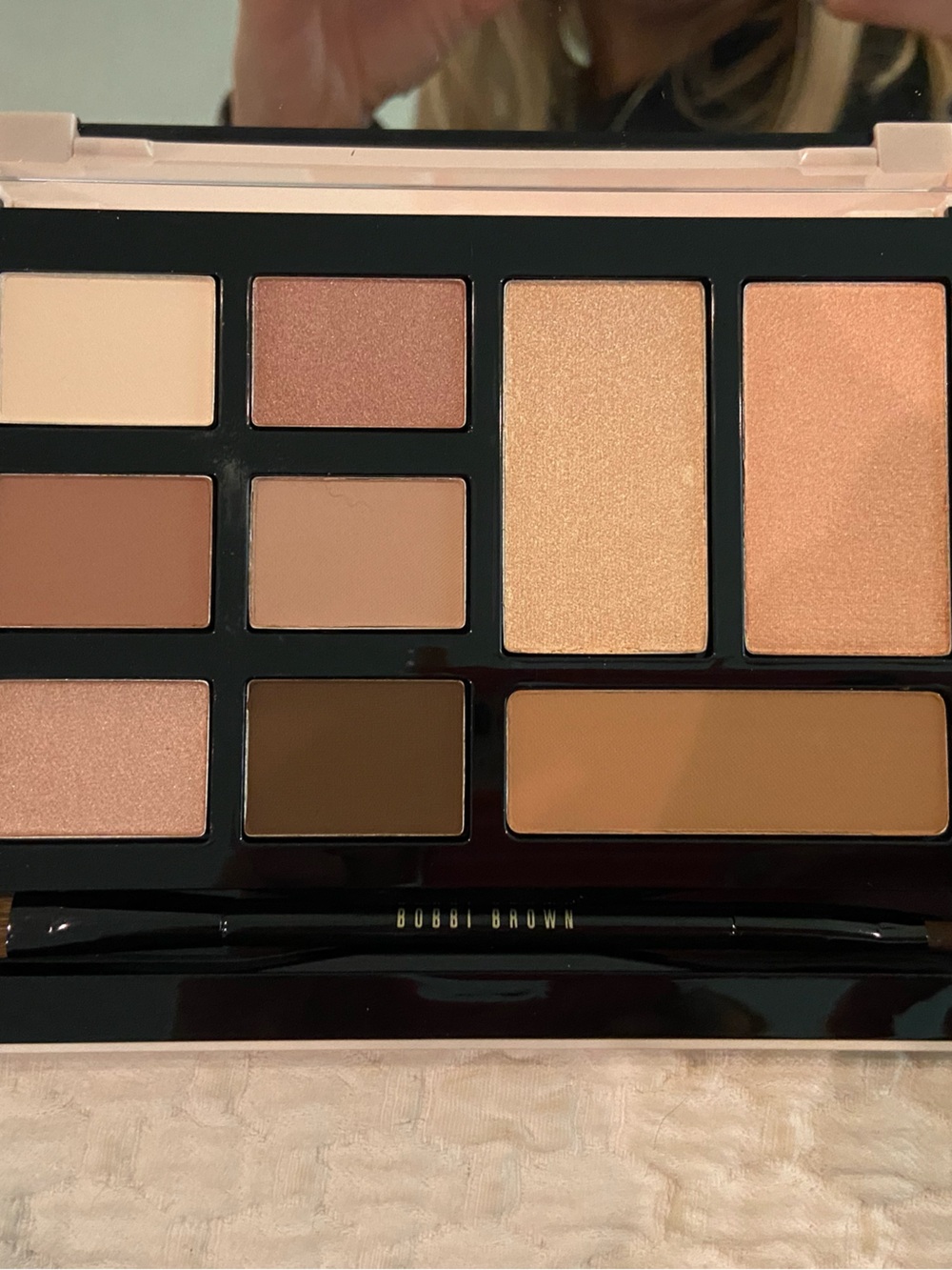 Bobbi Brown The Essential Deluxe Eyeshadow & Face Palette, Multi - Picture 6 of 7